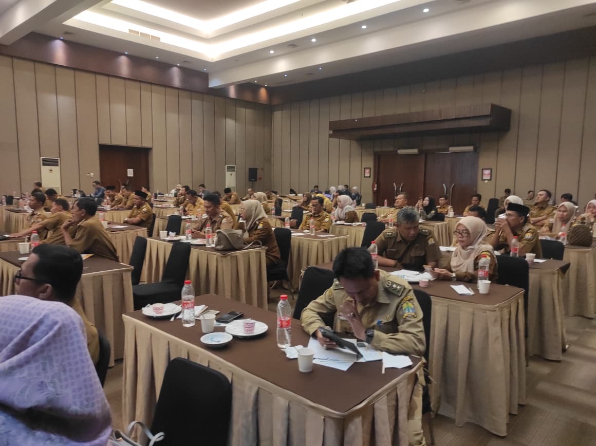 Dinas PUPR Kota Serang melaksanakan sosialisasi PBG menuju Kota Serang Berbudi. (7 Oktober 2025)