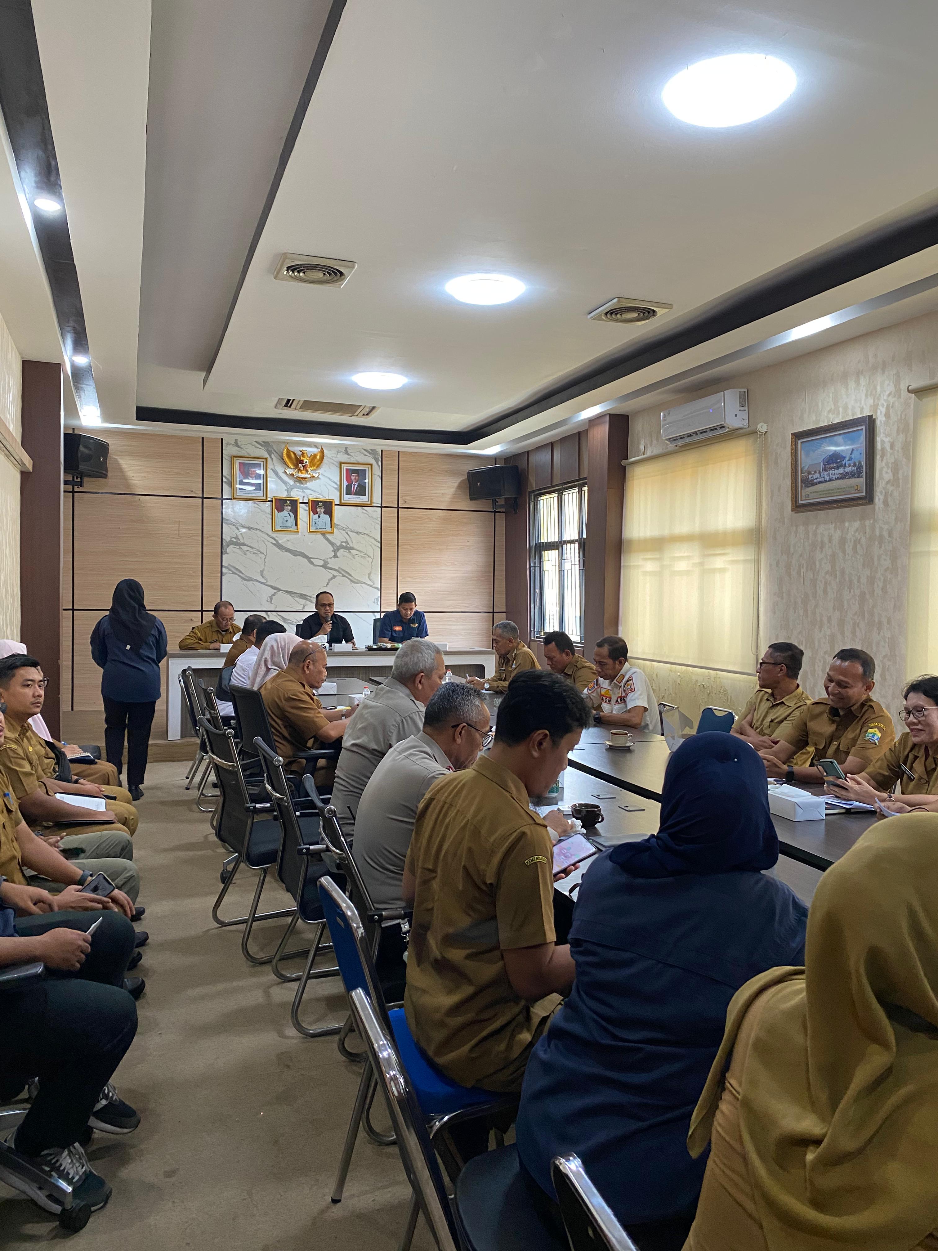 Rapat Persiapan Pelaksanaan Penataan Pedestrian Jl. Sultan Ageng Tirtayasa (Royal). (2 September 2025)