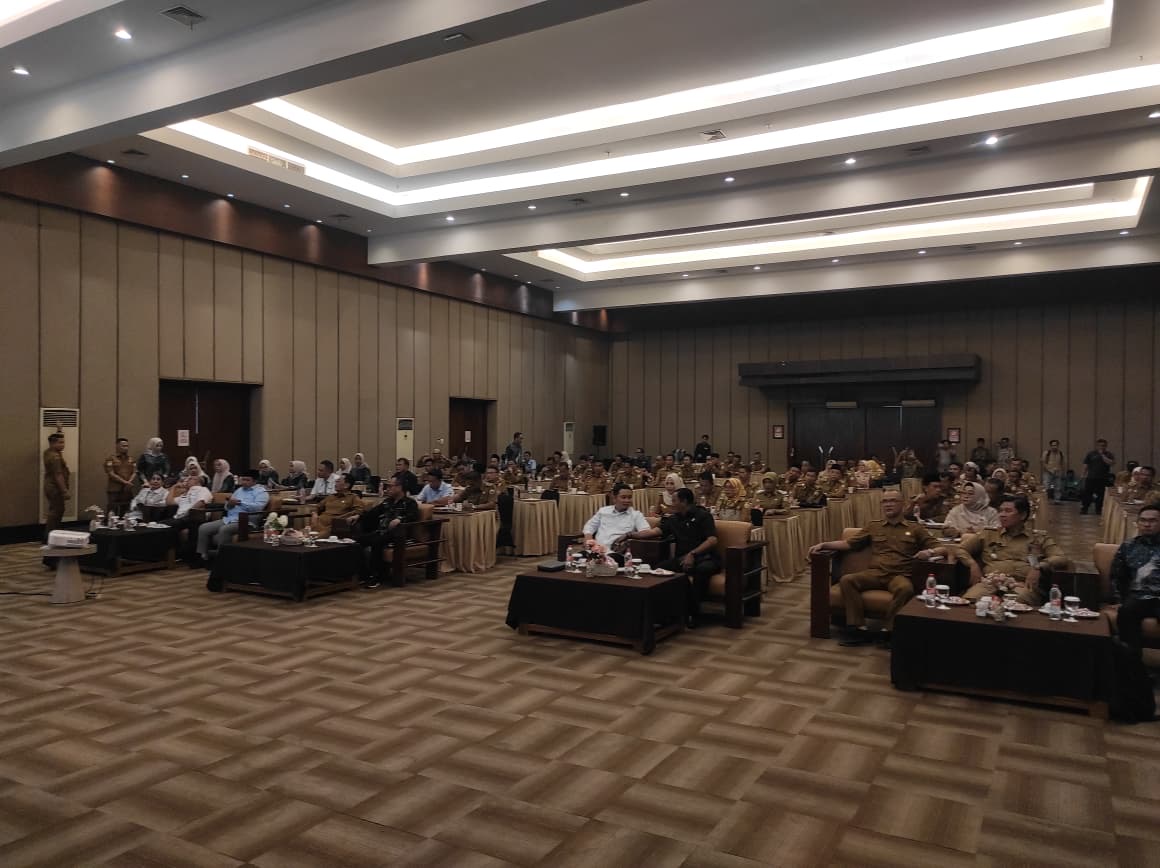 Dinas PUPR Kota Serang melaksanakan sosialisasi PBG menuju Kota Serang Berbudi. (7 Oktober 2025)