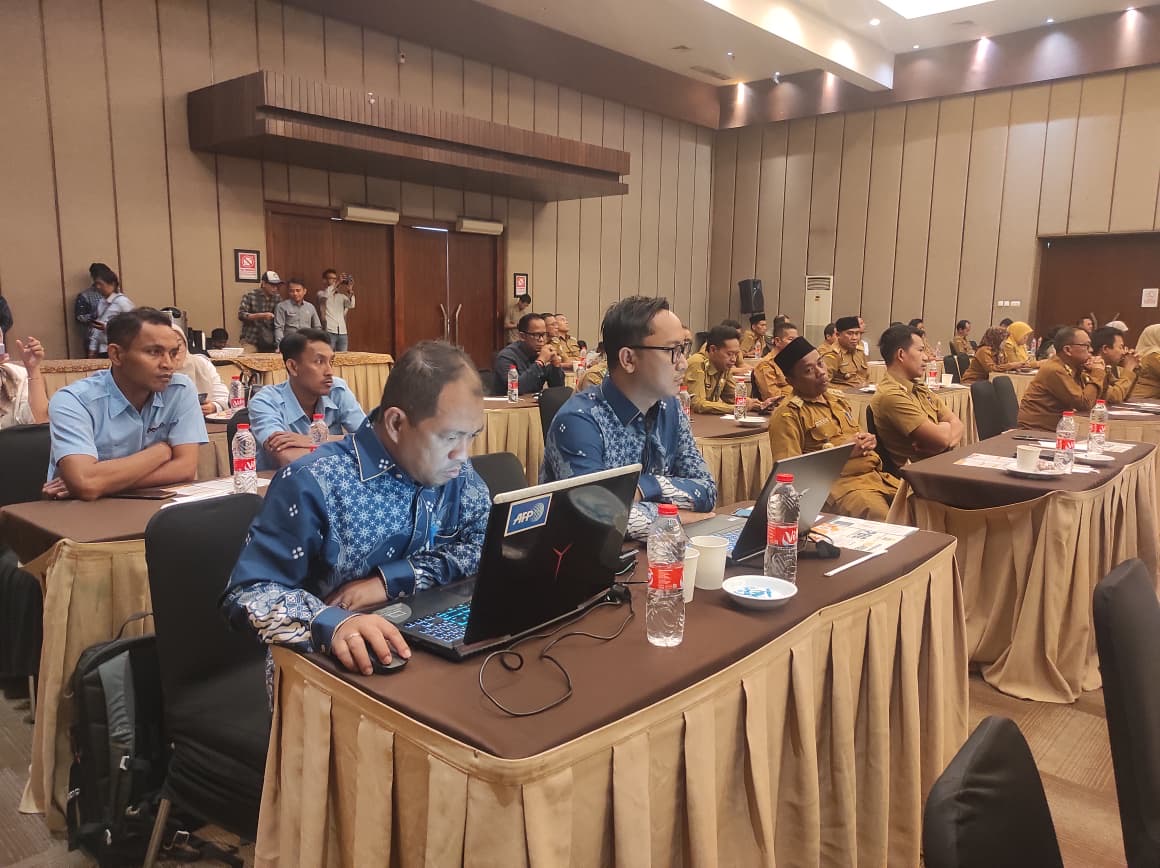 Dinas PUPR Kota Serang melaksanakan sosialisasi PBG menuju Kota Serang Berbudi. (7 Oktober 2025)