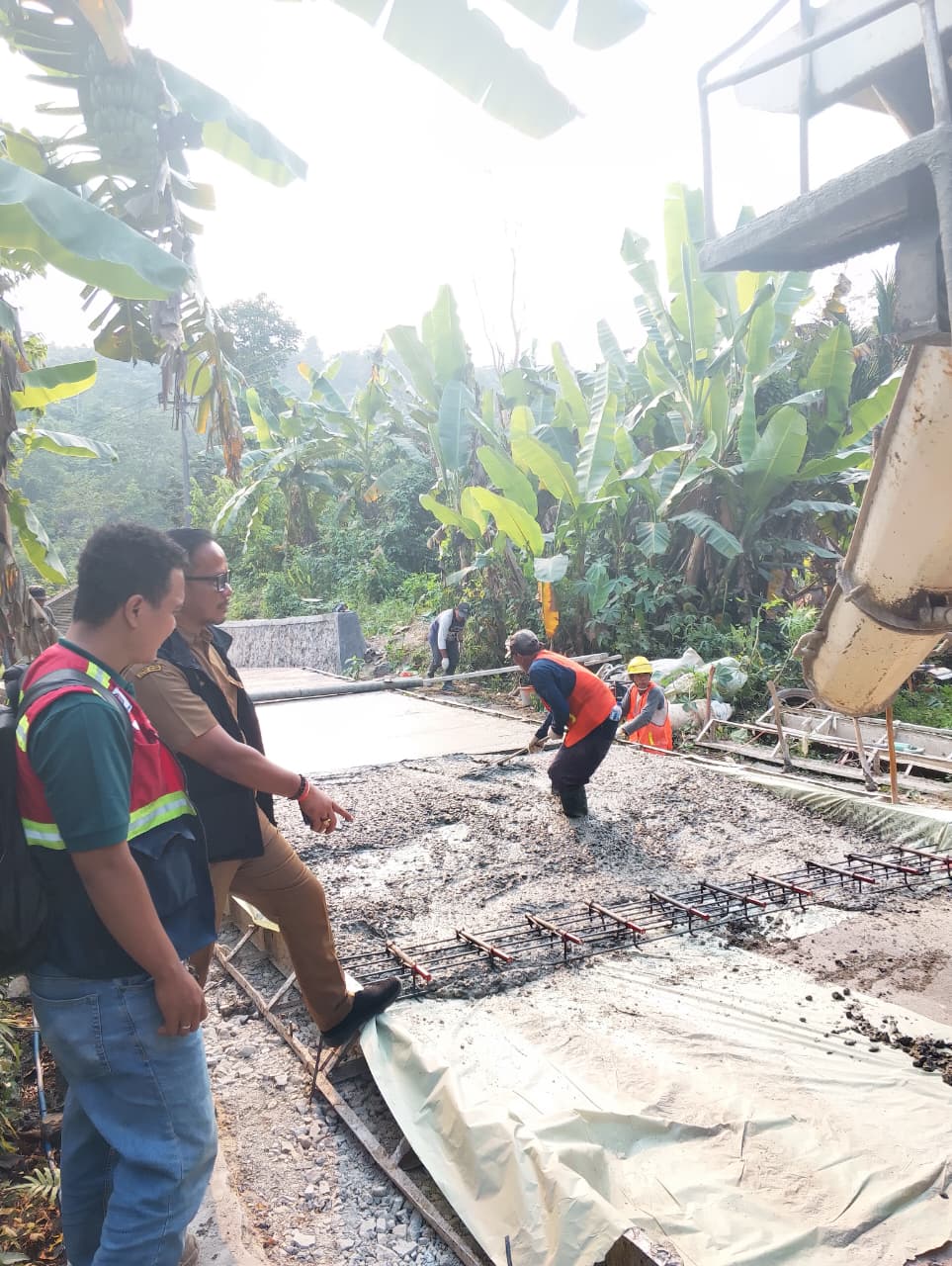 Monitoring pembangunan betonisasi jalan di kecamatan taktakan. (6 Juli 2026)