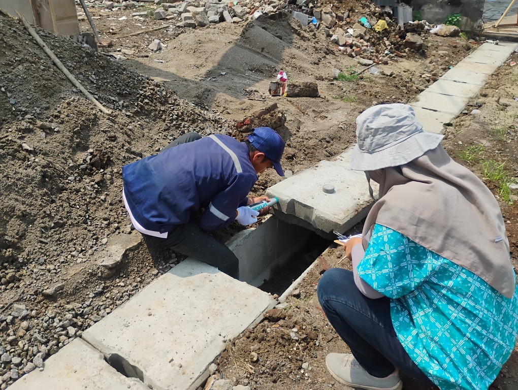 Dinas PUPR Kota Serang melakukan Uji Hammer Test di Link. Sepang , Kec. Taktakan. (16 Oktober 2025)