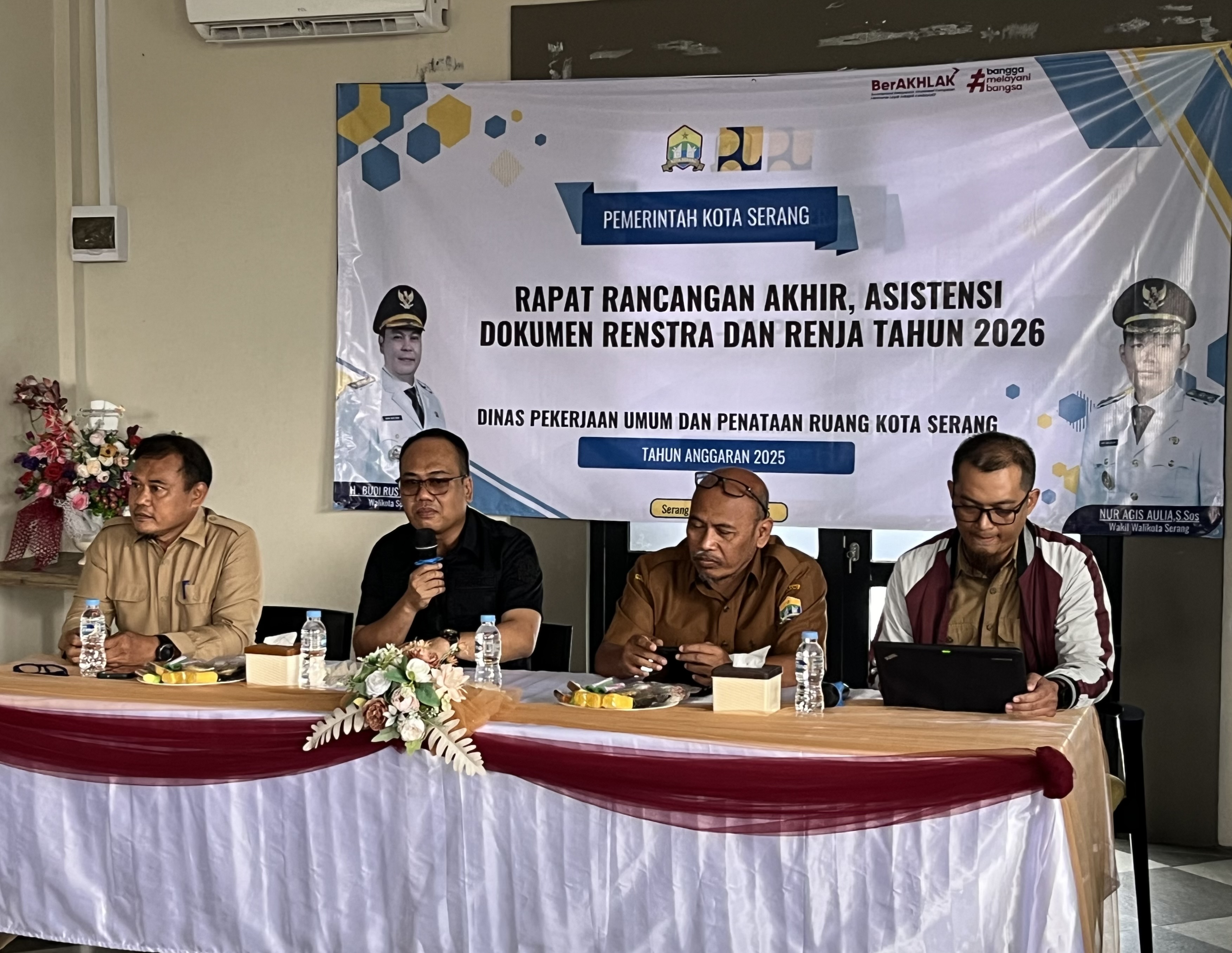 Dinas PUPR melaksanakan rapat rancangan akhir, asistensi dokumen renstra dan renja tahun 2026. (16 September 2026)