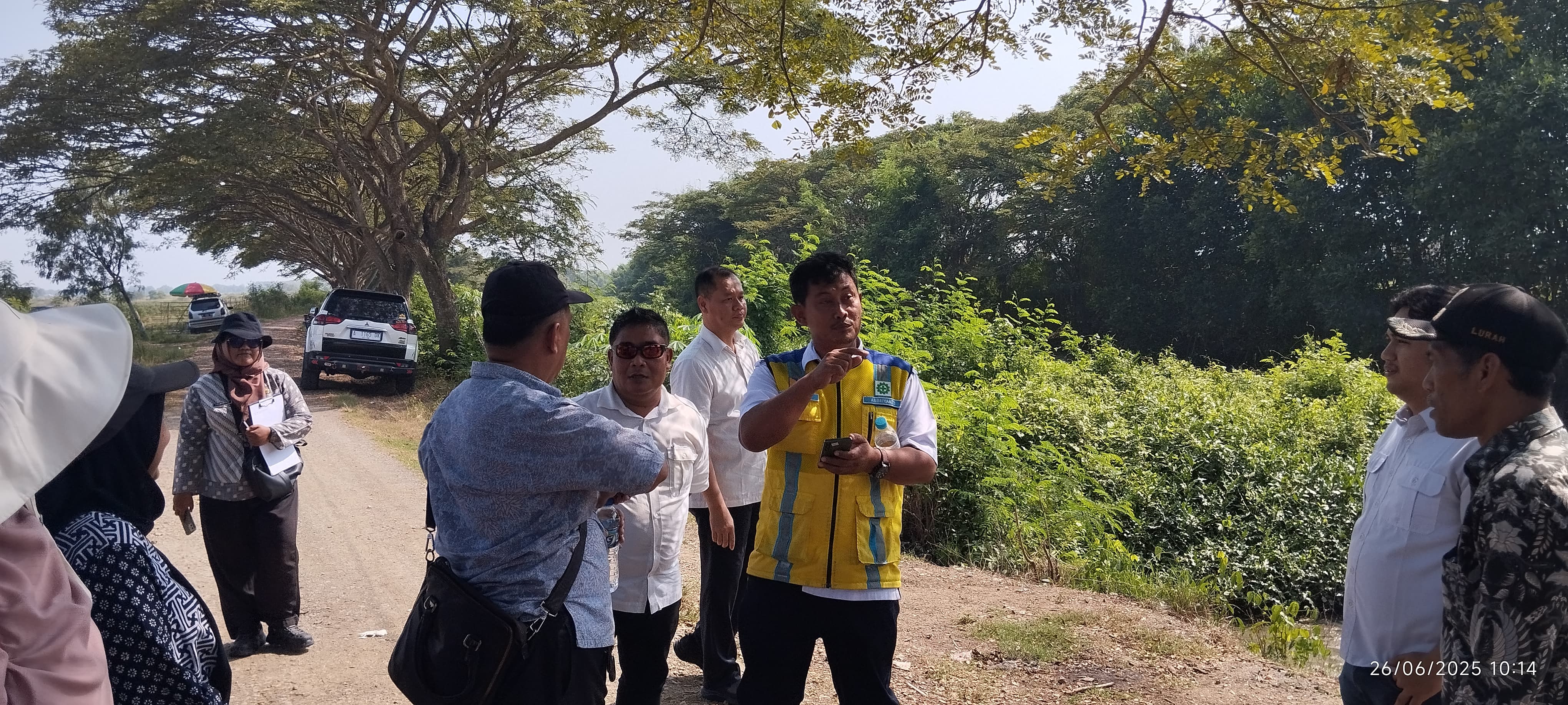 Dinas PUPR Kota Serang melakukan Koordinasi Lapangan dalam rangka Rencana Normalisasi Sungai Padek. (3 Juli 2025)